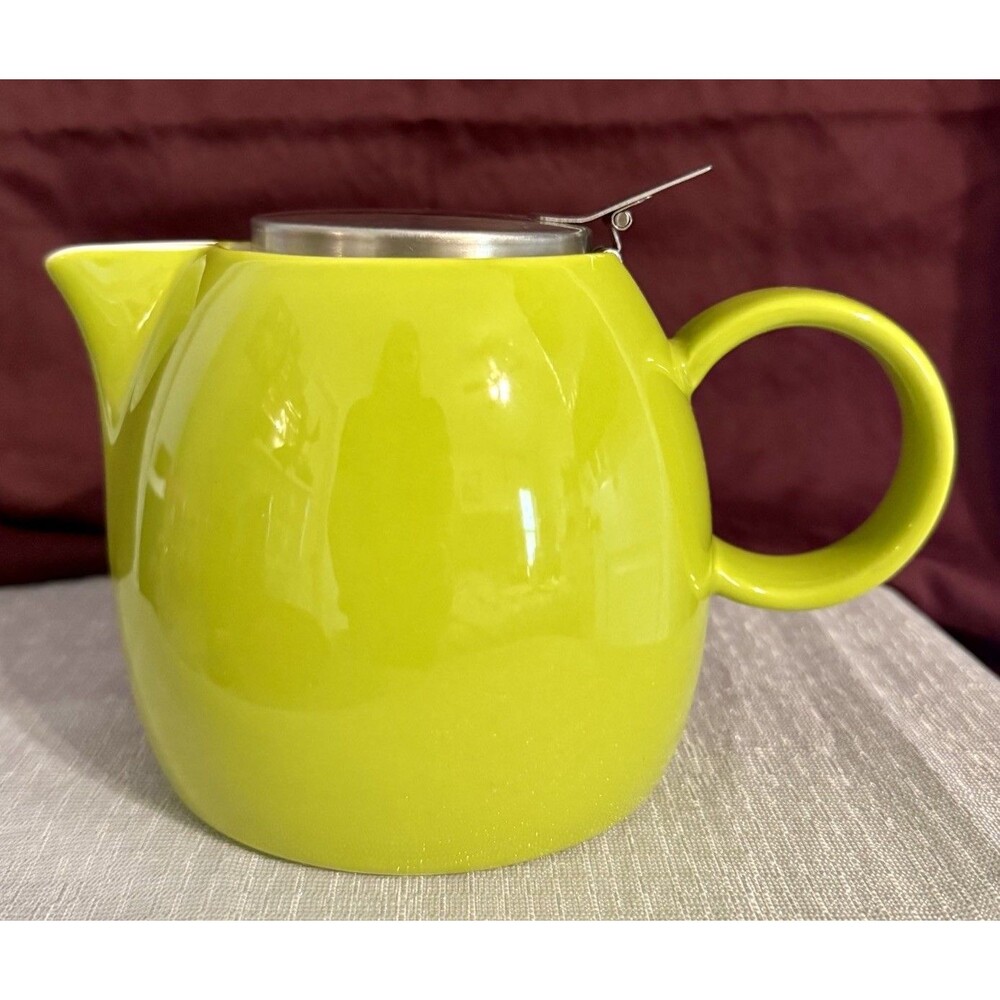 Tea Forté Ceramic 24oz Teapot, Pistachio Green built-in infuser
